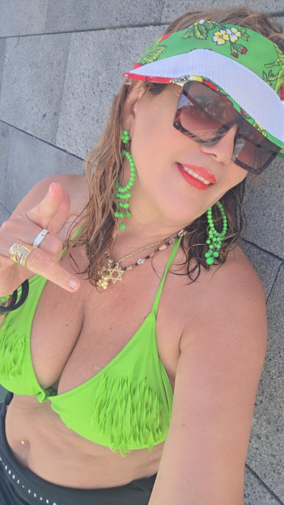 Chica busca chico en Tenerife: 