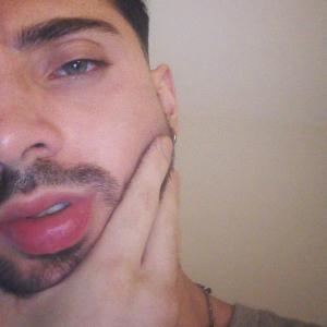 637705099: Chico busca chica en Valencia