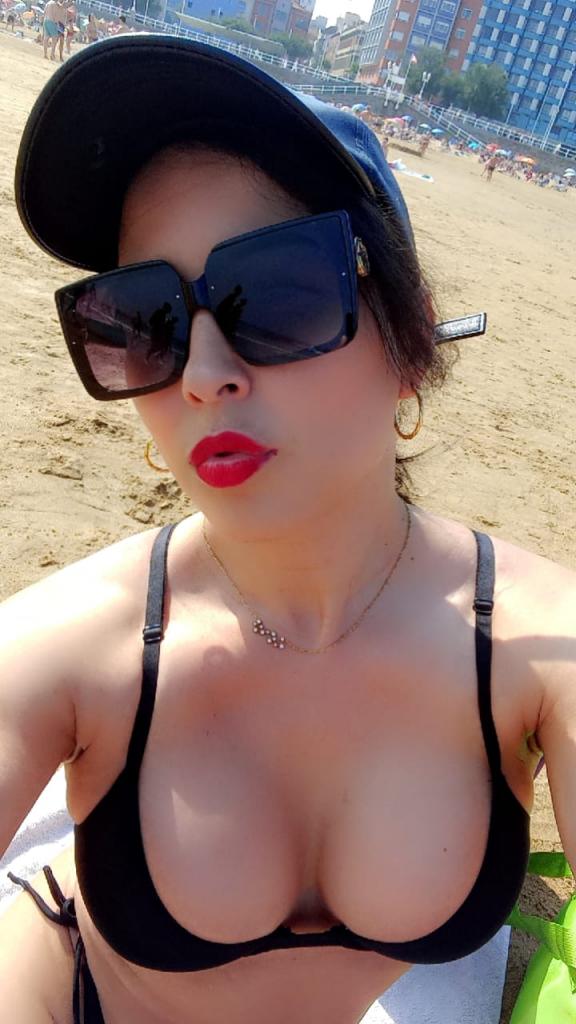 627799550: Travesti en León