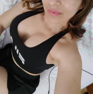 643985974: Chica busca chico en Cáceres