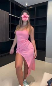 610689471: Chica busca chico en Barcelona