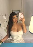 614054358: Chica busca chico en Granada