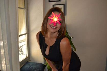 614367855: Chica busca chico en Pontevedra