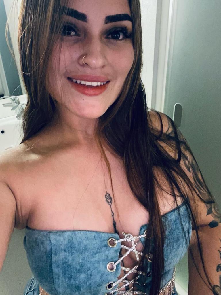 Chica busca chico en Cádiz: 