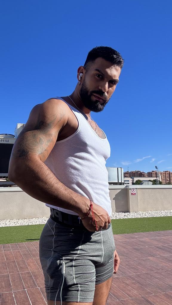 627501256: Chico busca chica en Alicante