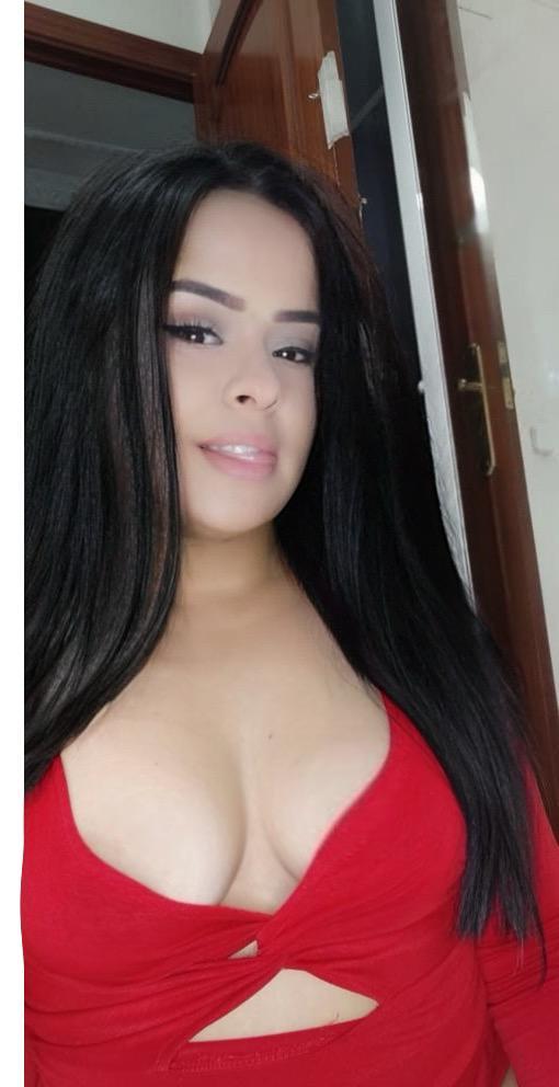 666227698: Chica busca chico en Sevilla