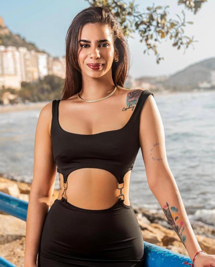 662427846: Chica busca chico en Málaga