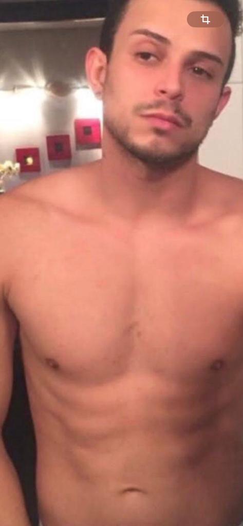 Chico busca chica en Gerona: 