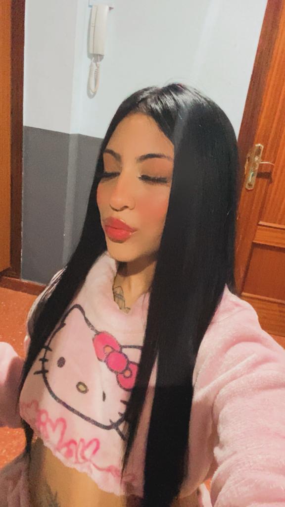 742021340: Chica busca chico en Alicante