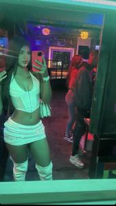 604195677: Chica busca chico en Orense