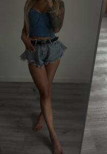 632999158: Chica busca chico en La Coruña