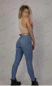 679367383: Chica busca chico en Madrid