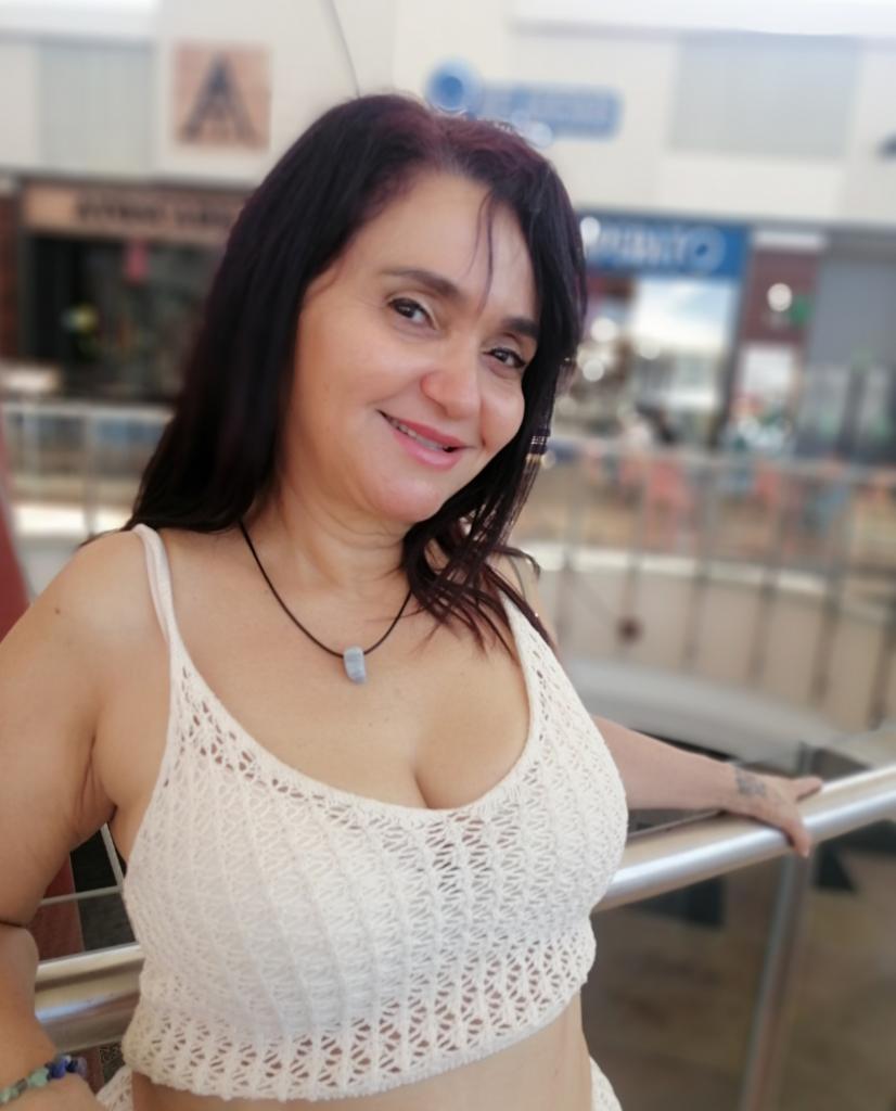 624371350: Chica busca chico en Granada