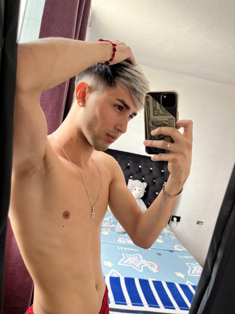 Chico busca chica en Ibiza: 