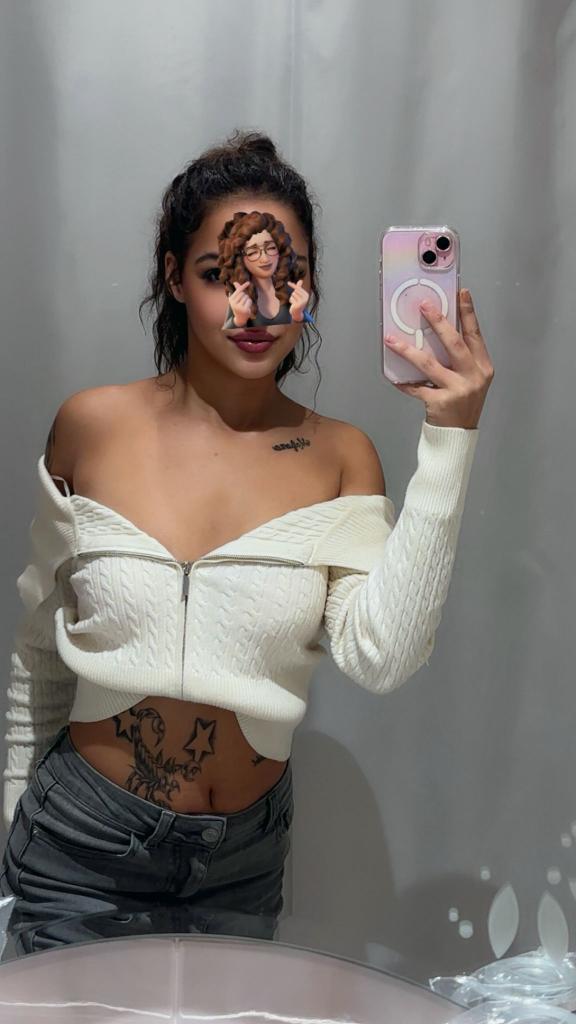 688394537: Chica busca chico en Madrid