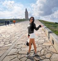 633863889: Chica busca chico en La Coruña