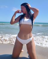 613737186: Chica busca chico en Barcelona