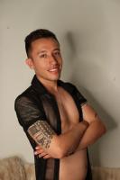 643279519: Chico busca chica en Valencia