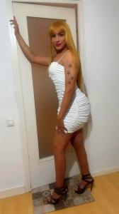 610284243: Transexual en Barcelona