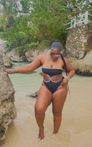 603996768: Chica busca chico en Barcelona