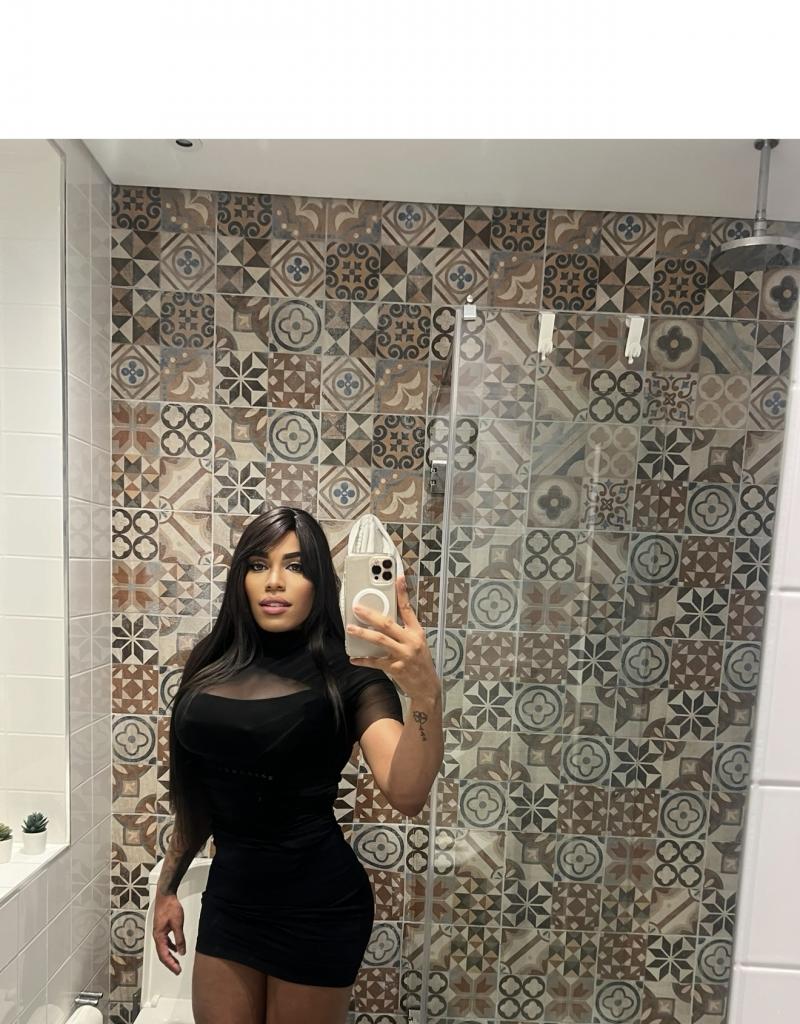 687043076: Transexual en Cádiz