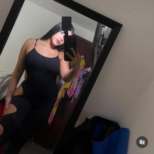 632239727: Chica busca chico en Navarra