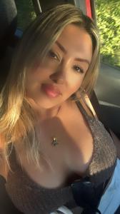 633027765: Chica busca chico en Sevilla