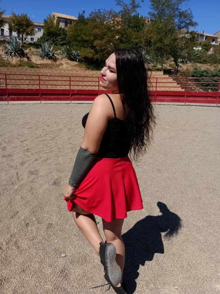 604296285: Chica busca chico en La Coruña