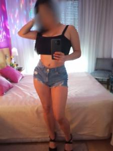 643059553: Chica busca chico en Madrid
