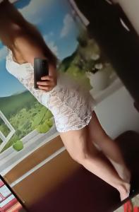 613584656: Chica busca chico en Málaga