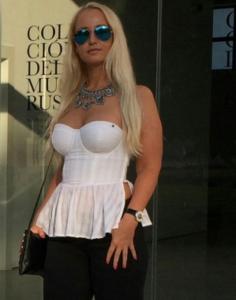 653051383: Chica busca chico en Málaga