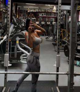 613482611: Transexual en Granada