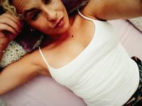 602521162: Chica busca chico en Sevilla