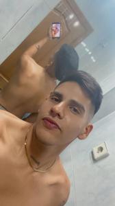 689773392: Chico busca chica en Barcelona