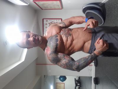 624506937: Chico busca chica en Zaragoza