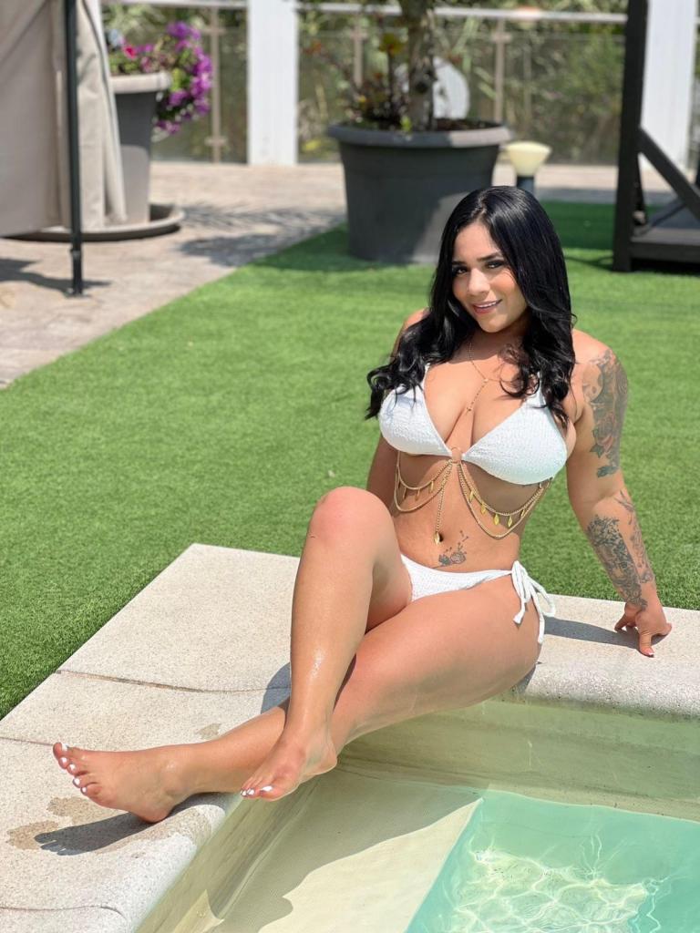 677132907: Chica busca chico en Málaga