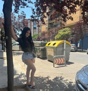 692957909: Transexual en Alicante