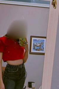 664272537: Chica busca chico en Granada