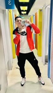 Chico busca chica en Alicante: 