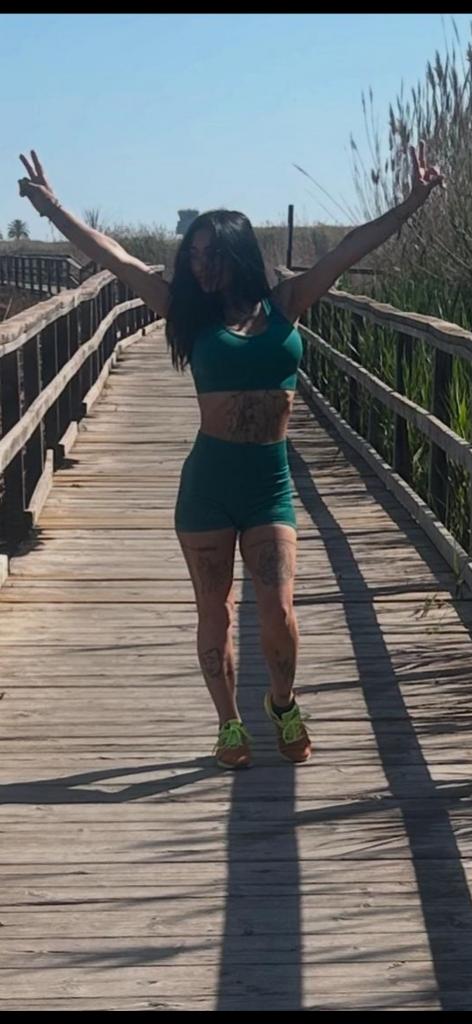 613896380: Chica busca chico en Alicante