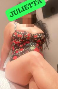 631379748: Chica busca chico en Barcelona
