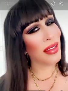 671364530: Transexual en Gerona