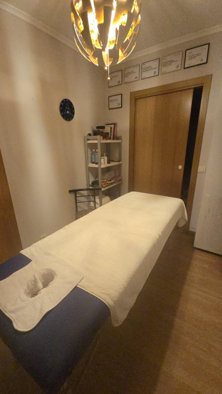 633381766: Chica busca chico en Álava