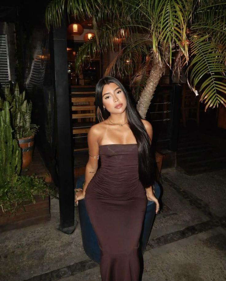 617046254: Chica busca chico en Málaga