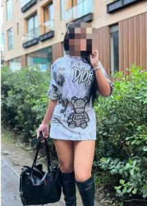 610746827: Chica busca chico en Cádiz