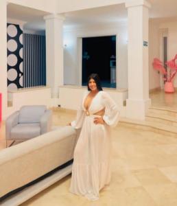 612281147: Chica busca chico en Granada