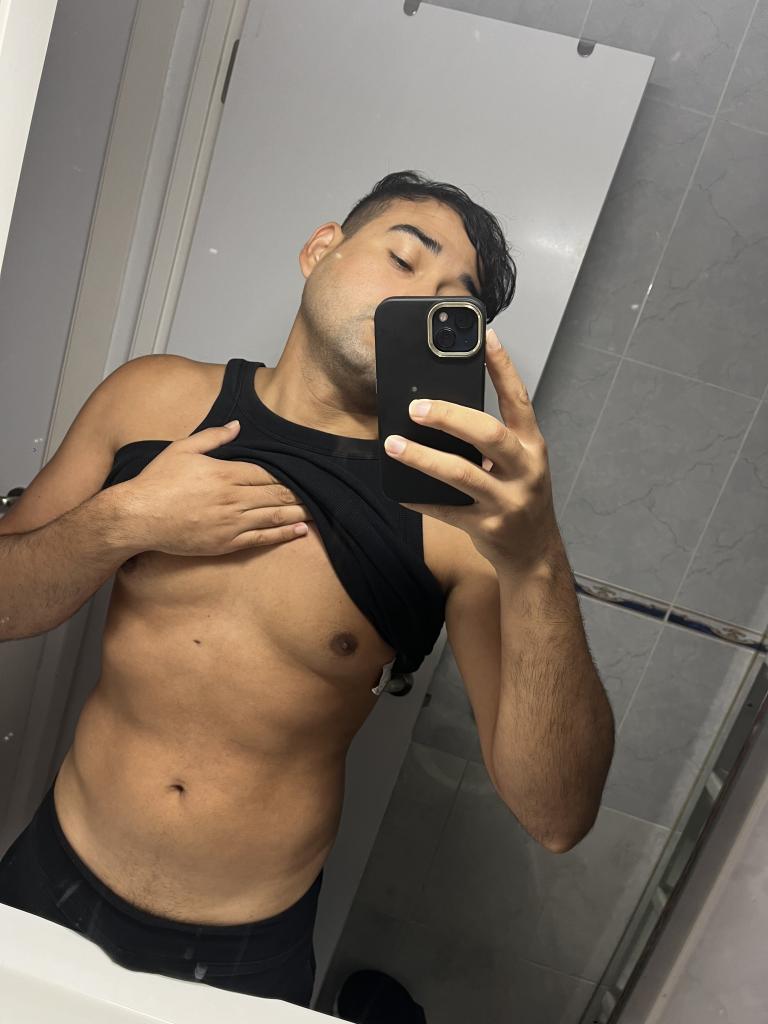 Chico busca chica en Asturias: 