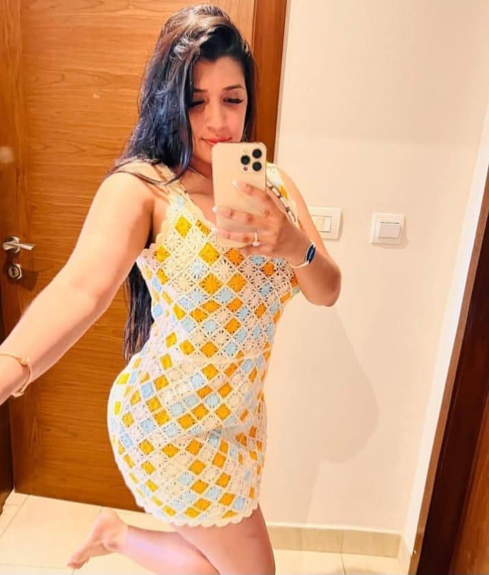 612281147: Chica busca chico en Granada