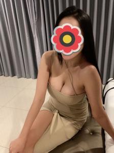 691593295: Chica busca chico en Sevilla