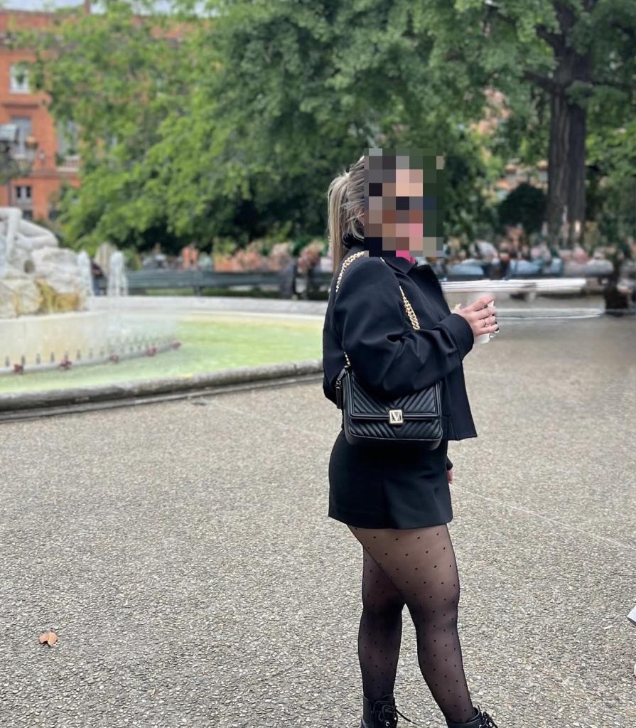 604230270: Chica busca chico en Pontevedra